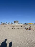 Beach Los_Angeles Venice_Beach // 3024x4032 // 1.5MB