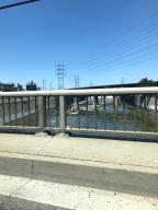 Los_Angeles Los_Angeles_River // 717x956 // 185.1KB