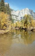 Vinny's Yosemite \ // 2752x4426 // 2.4MB